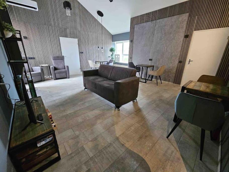 Bed and Breakfast Voormalig Politiebureau Gebruik Welnesstuin Tegen Betaling Ouddorp Exteriér fotografie